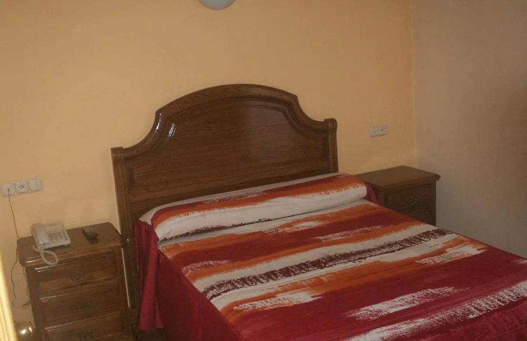 Hostal La Nava-1
